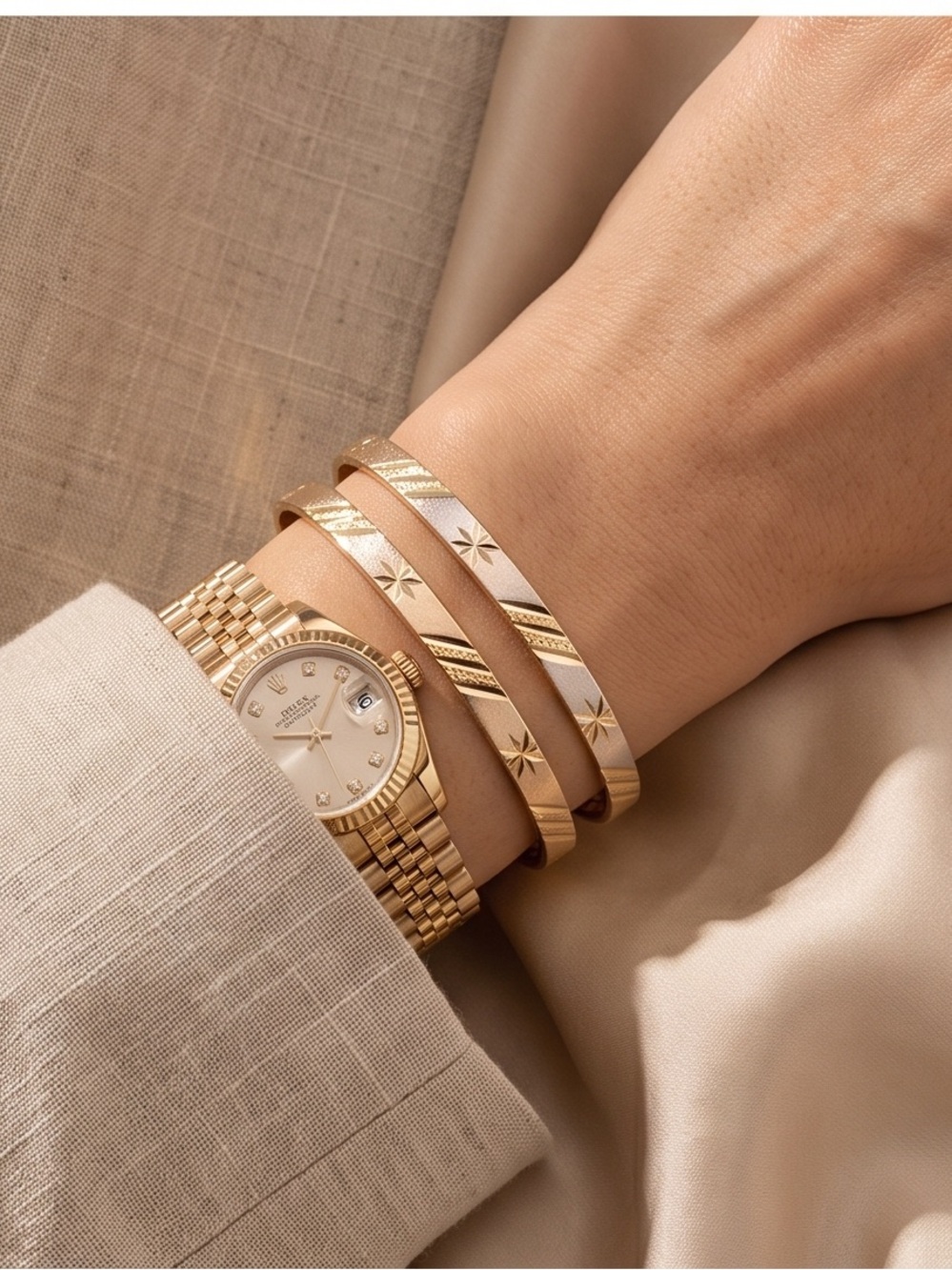 Gold Stainless Steel Bangle Bracelet Set - Elegant Star Accents